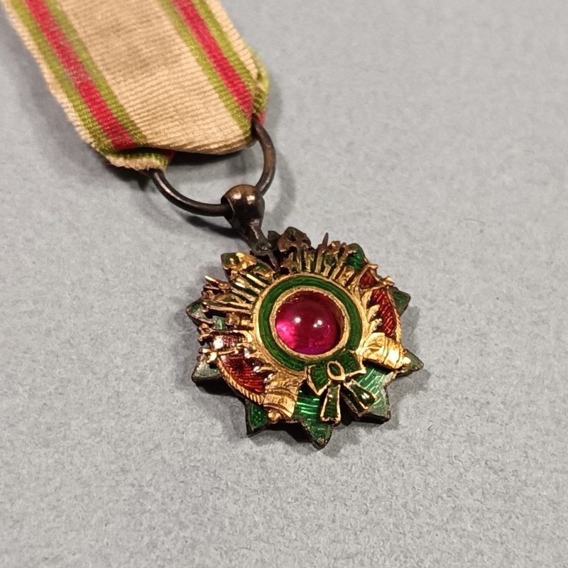 TUNISIE REDUCTION DE LA MEDAILLE ORDRE DU NICHAN EL MOURASSA EL AHED EL AMAN